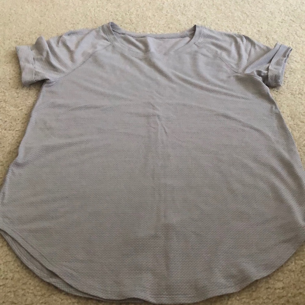 Lululemon tie back workout shirt